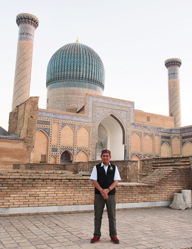 Dihadapan Makam Amir Timur Makam Amir Timur | Warisan tinggalan Islam di Uzbekistan yang memukau : Kembali ke 13 Abad yang lalu