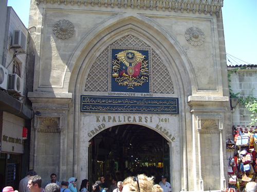 Grand Bazar Grand Bazar - 10 Tempat Paling Menarik di Istanbul: Perjalanan Merentas Masa dan Budaya