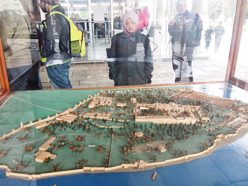 Istana Topkapi Istana Topkapi -10 Tempat Paling Menarik di Istanbul: Perjalanan Merentas Masa dan Budaya