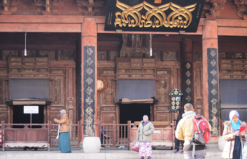 Pintu Masuk Ruang Solat Masjid Agong Xian Pintu Masuk Ruang Solat Masjid Agong Xian | Meneroka Warisan Islam Silam : 6 Tempat di Xi’an yang Menyentuh Hati