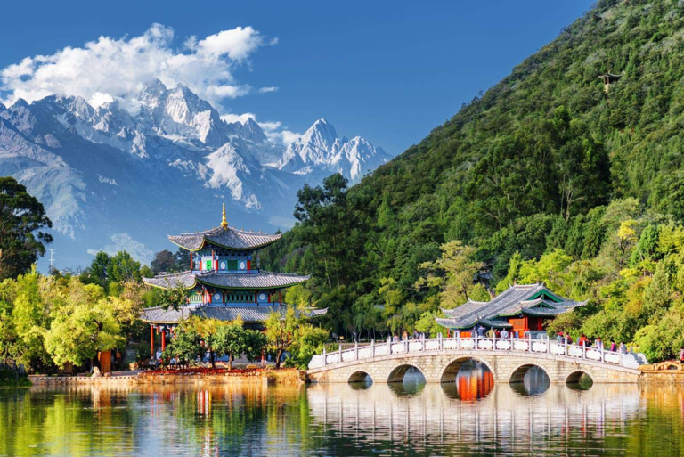Musim Bunga Sepanjang Tahun di Yunnan